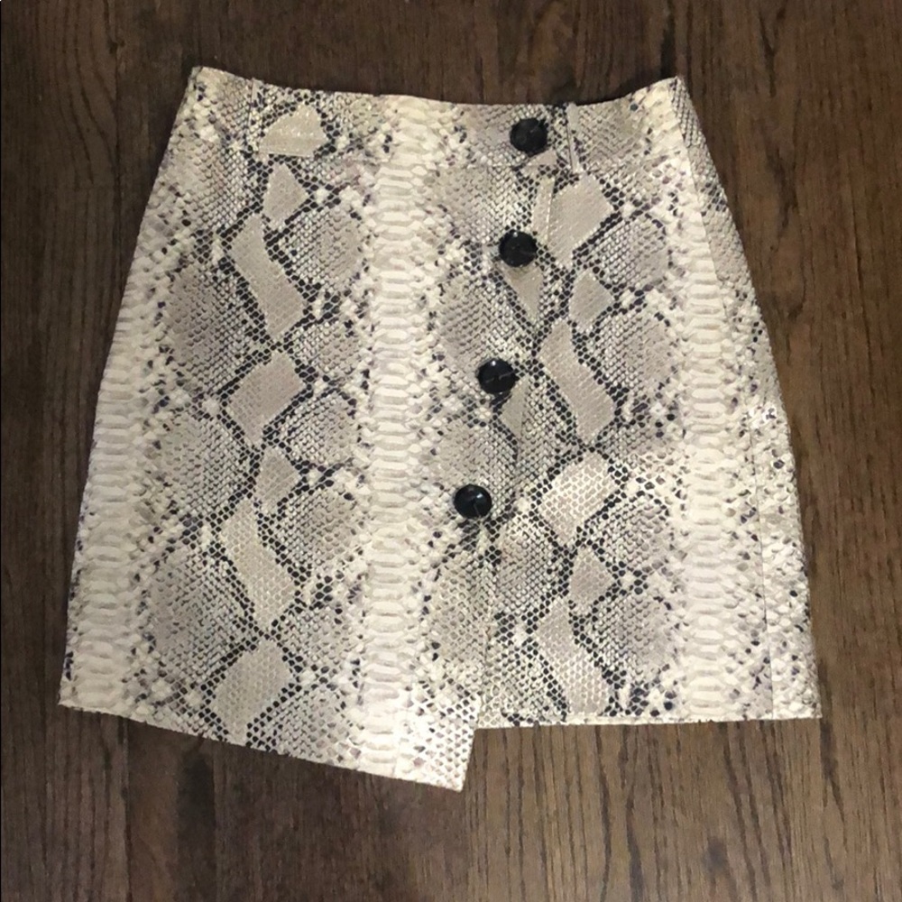 Olivia Palermo x banana republic leather skirt